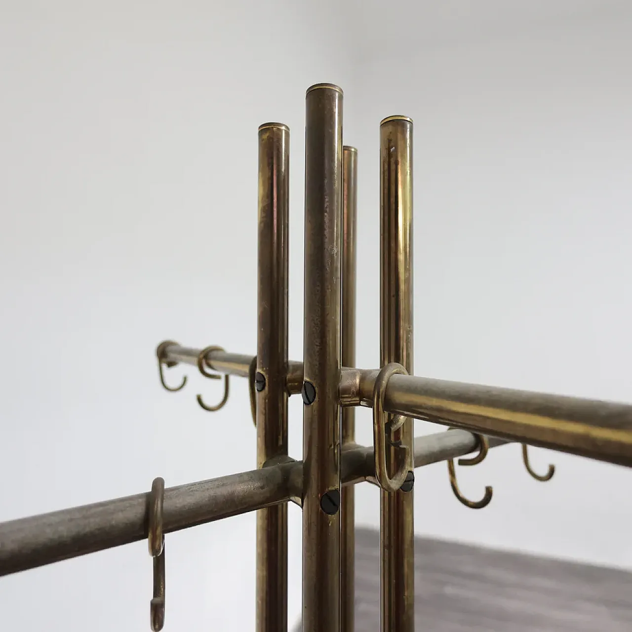 Marble and brass coat rack by Renato Zevi, late 20th century 7