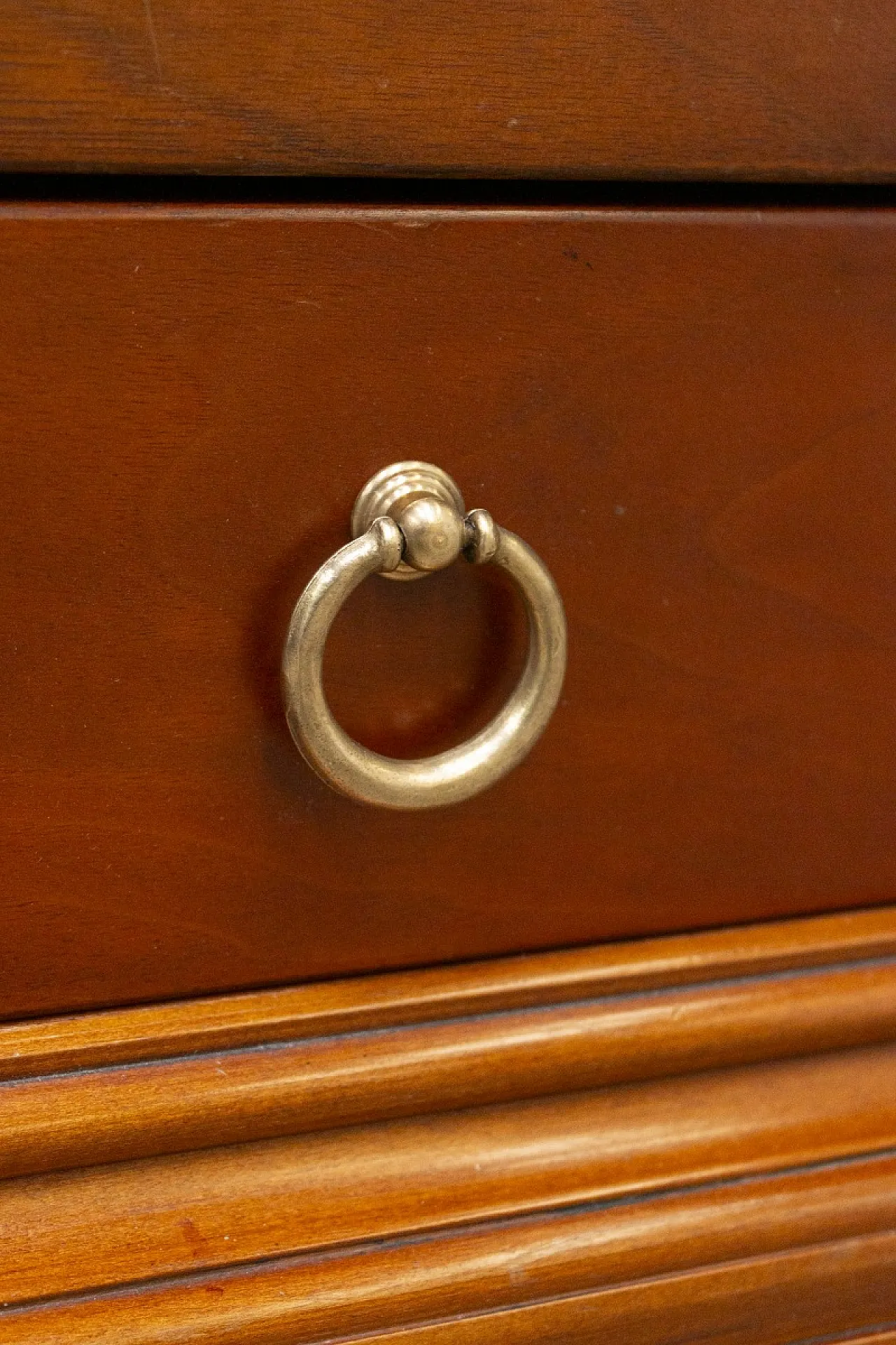 Walnut wood display case, 2000s 7