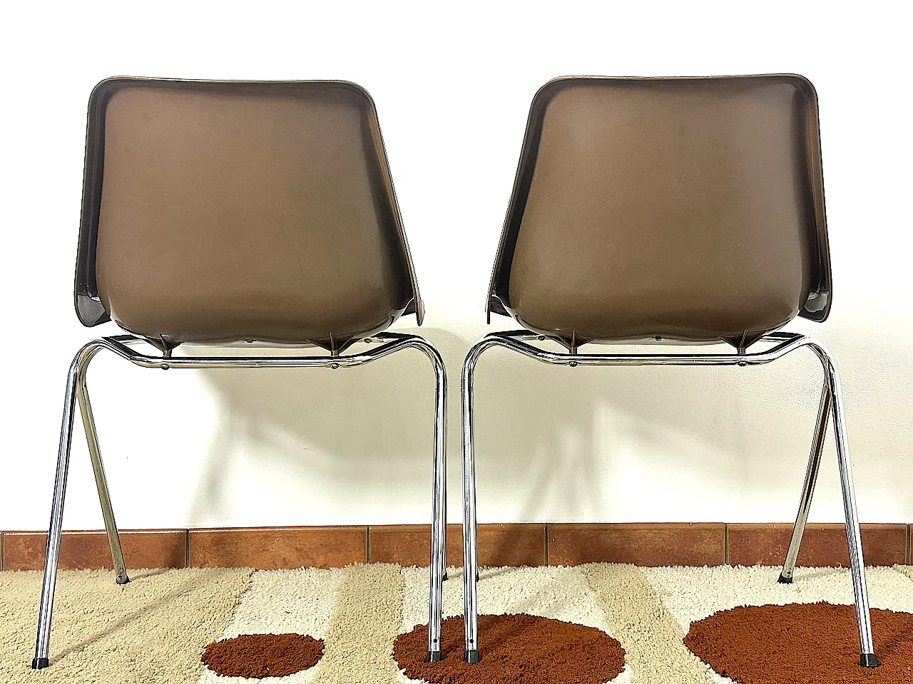 Pair of Polyprop chairs by Robin Day -Hille for Anonima Castelli, 70s 5