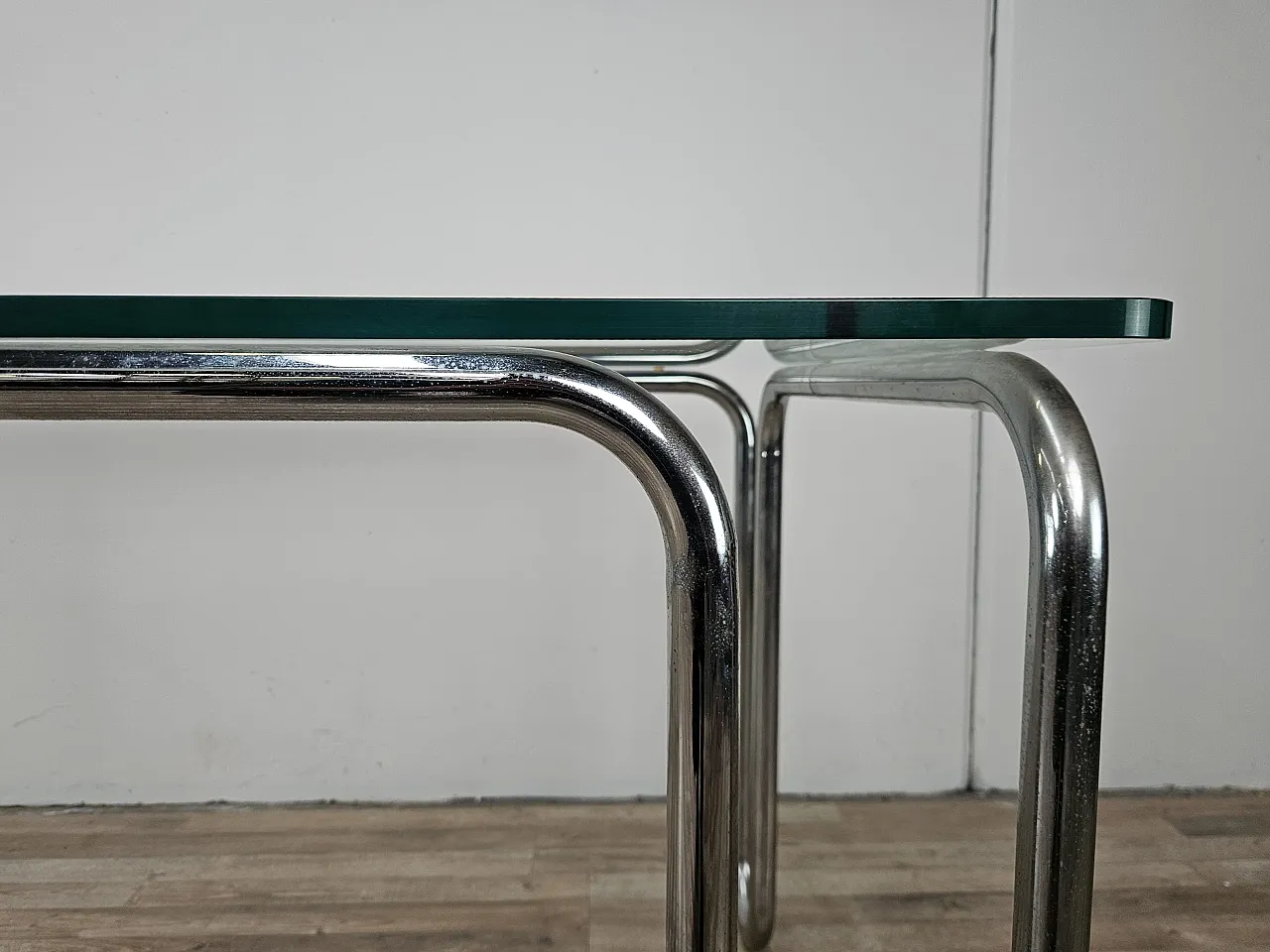 Bauhaus table in chromed tubing and glass, 70s 4
