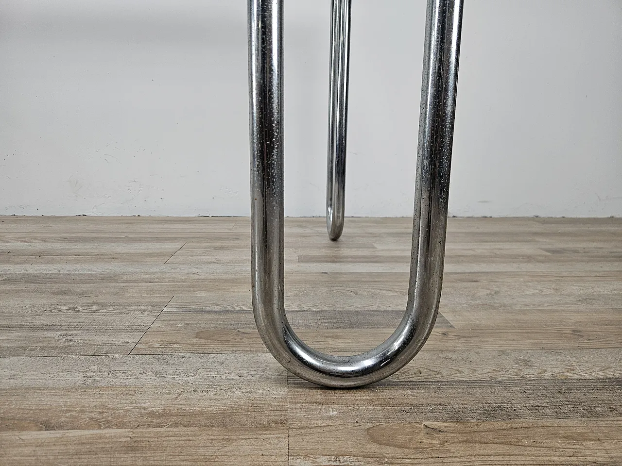 Bauhaus table in chromed tubing and glass, 70s 5