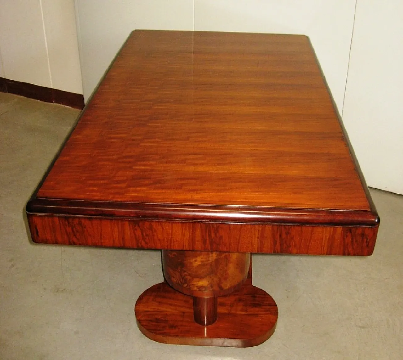 Table from, Decò style, 1930s 10