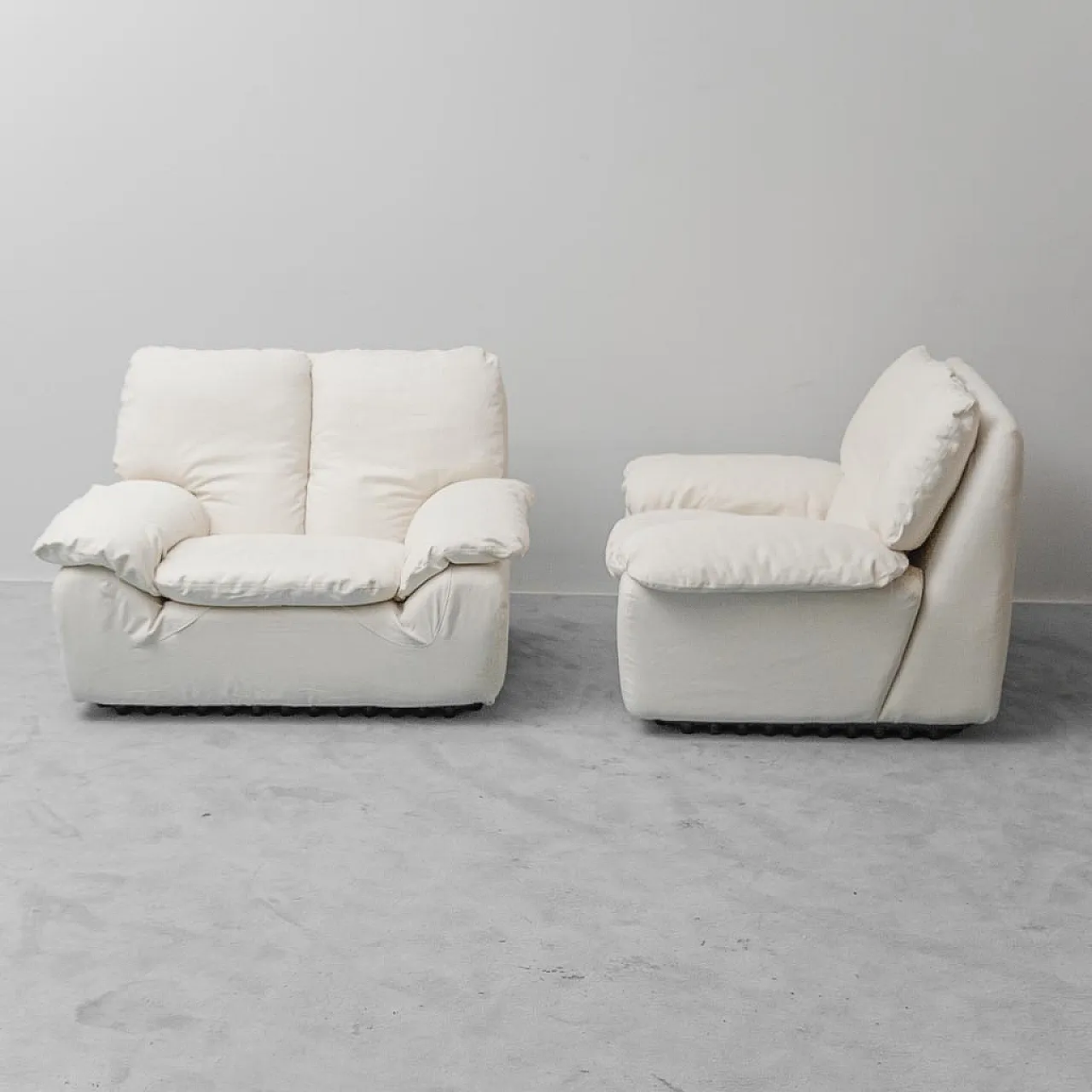 Pair of Bonheur armchairs by Ammannati and Vitelli for Brunati, 1970s 10