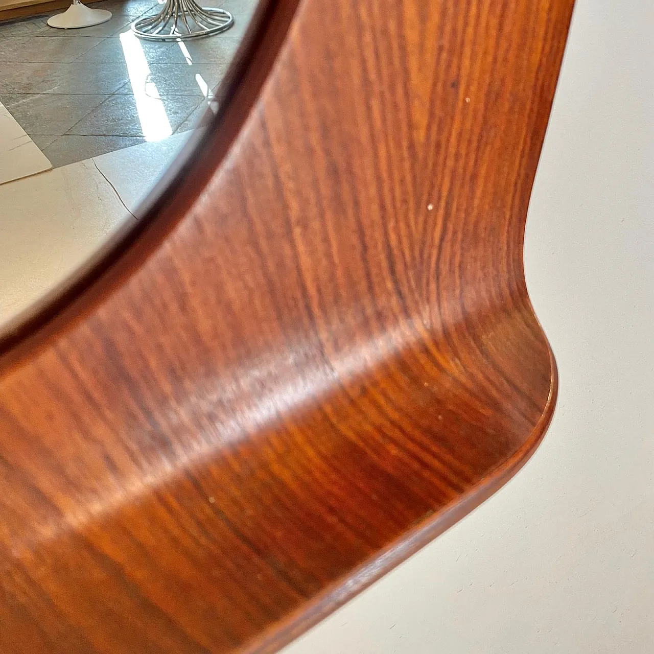 Specchio da parete degli anni 50 in palissandro, Campo e Graffi 17