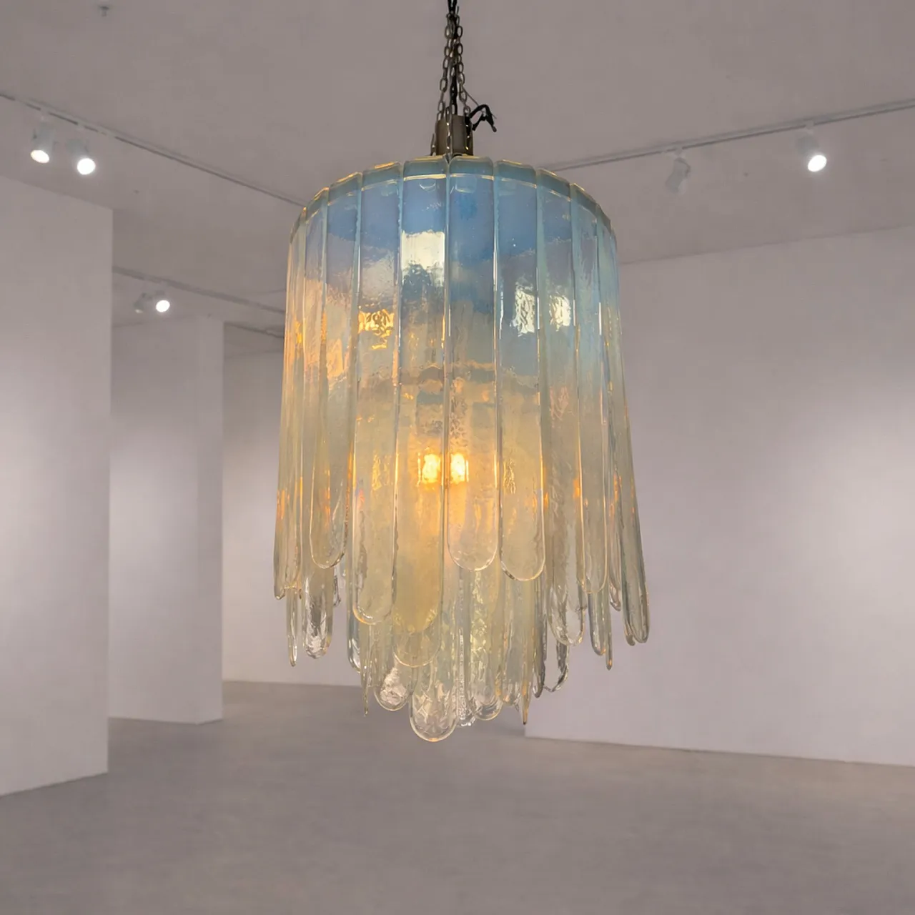 Opalescent Murano glass chandelier by Carlo Nason for Mazzega, 70s 4