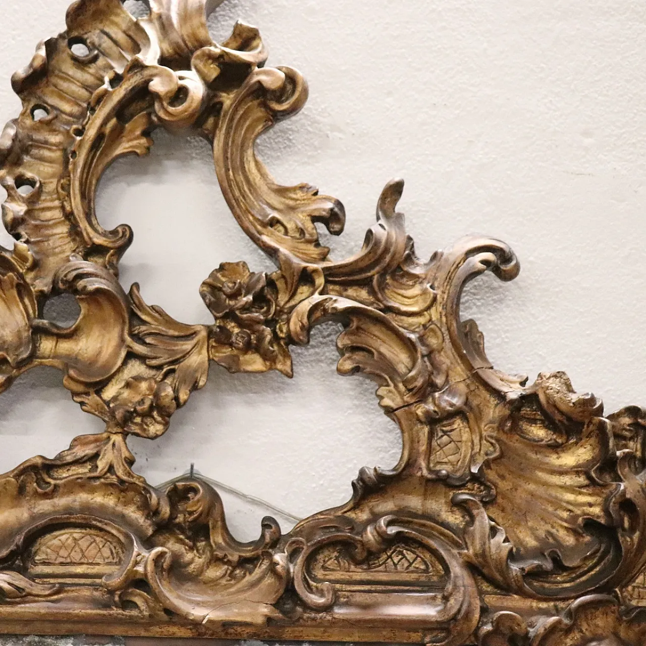 Scenografica grande specchiera in gesso, '800 3