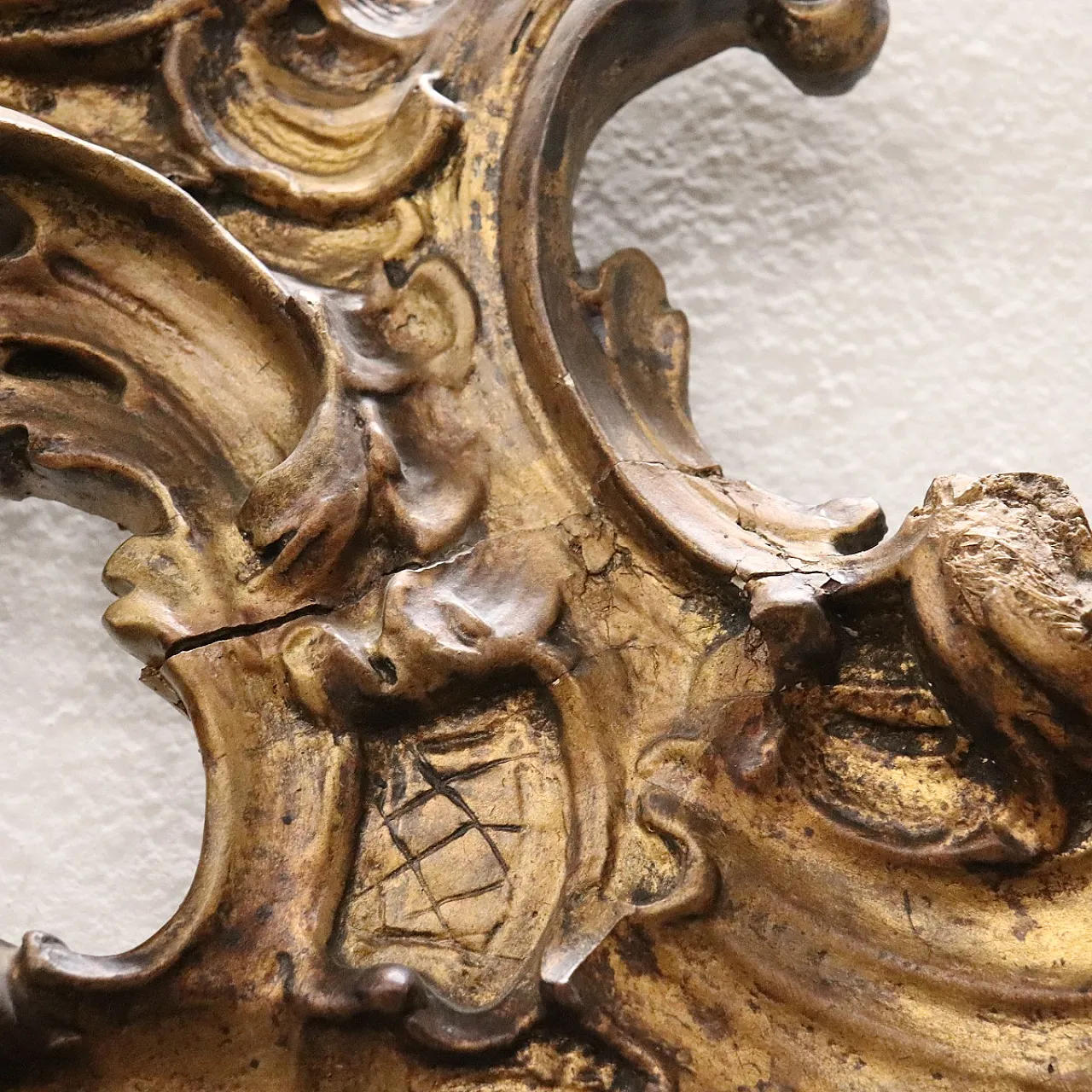 Scenografica grande specchiera in gesso, '800 8