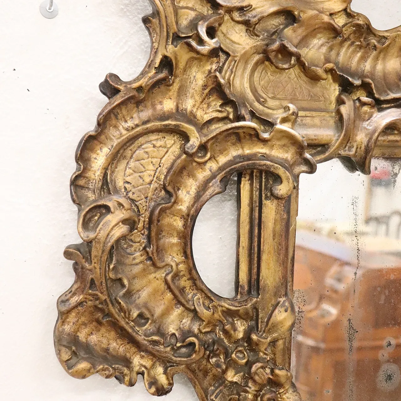Scenografica grande specchiera in gesso, '800 10