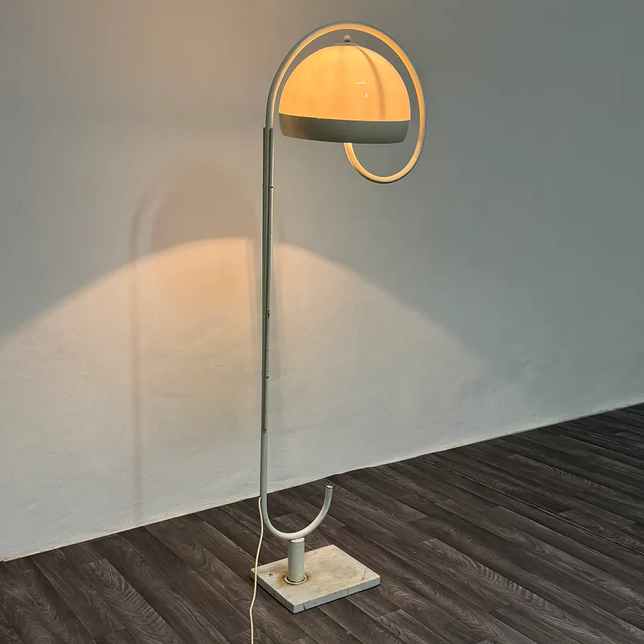 Space Age marble-based floor lamp by Harvey Guzzini, 1970s 1