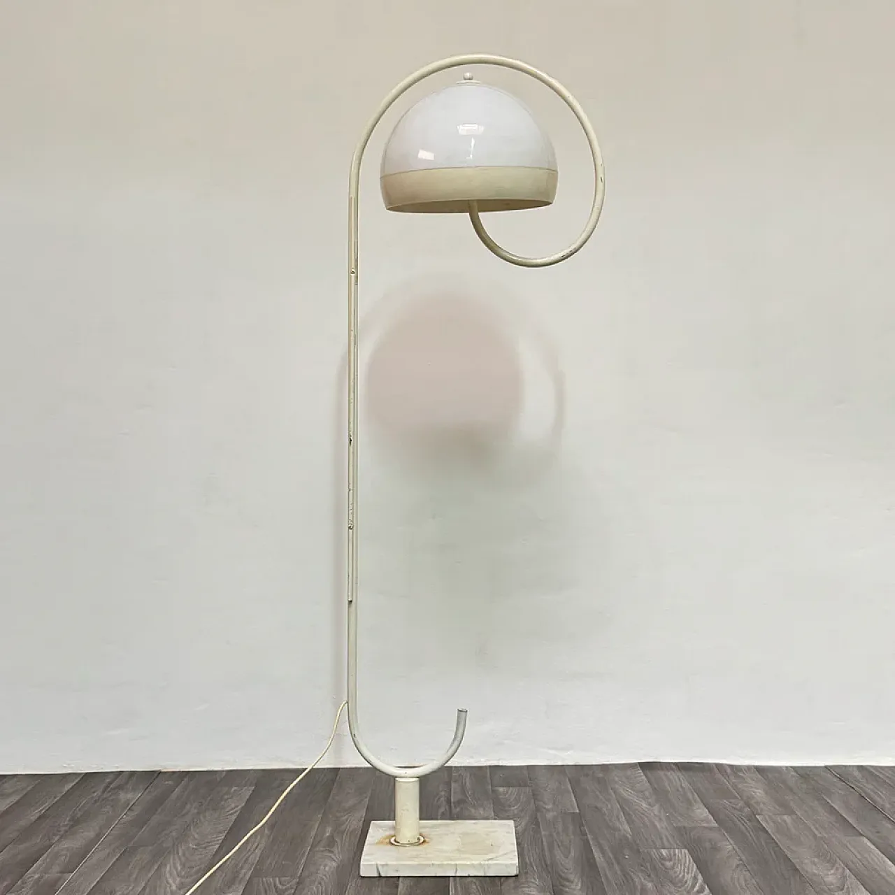 Space Age marble-based floor lamp by Harvey Guzzini, 1970s 11
