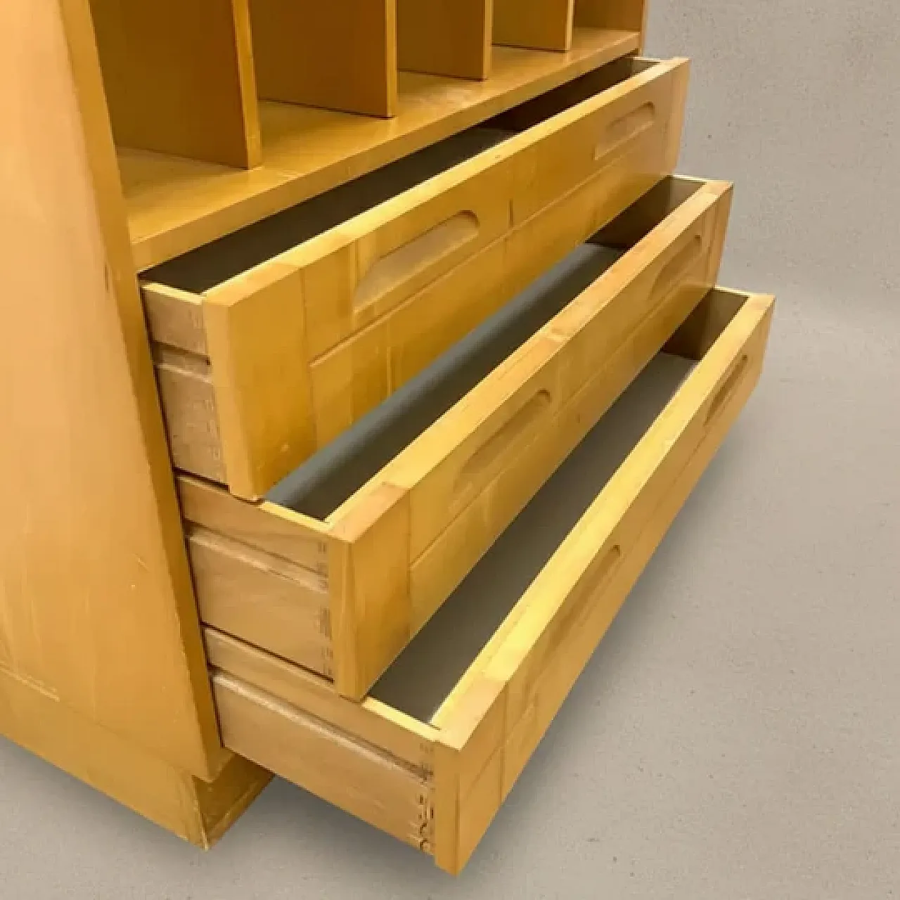 Mobile in legno di Tatra, anni '70 4