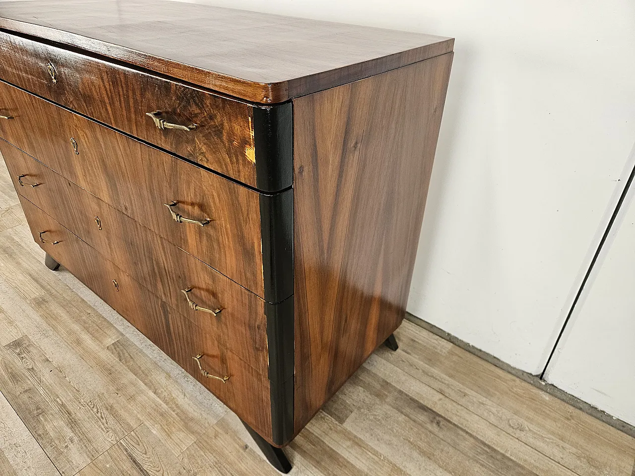 Art Decò chest of drawers in mahogany root, 50s 3