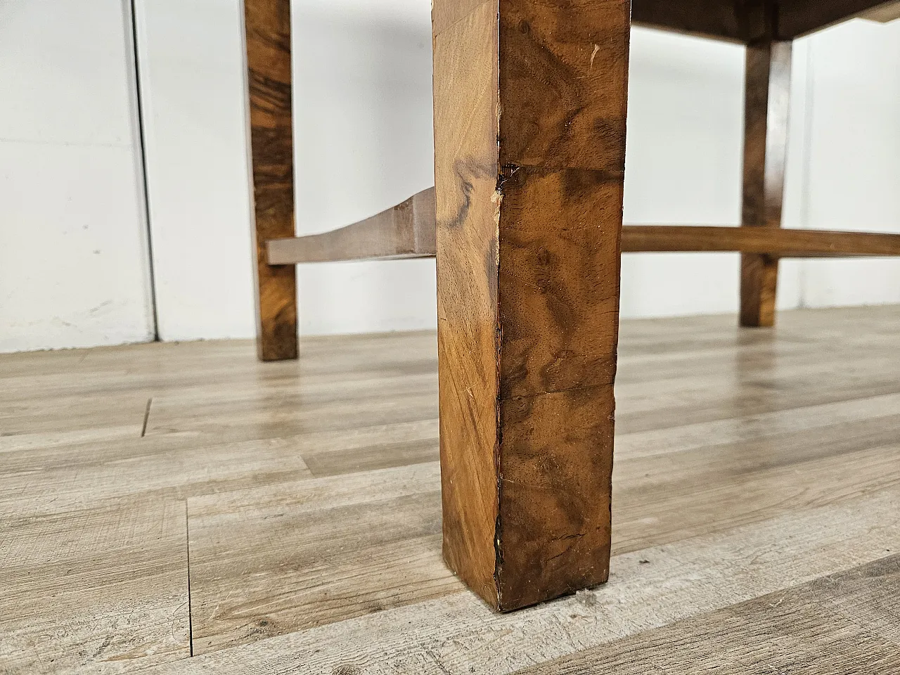 Art Deco table in olive root, 40s 16