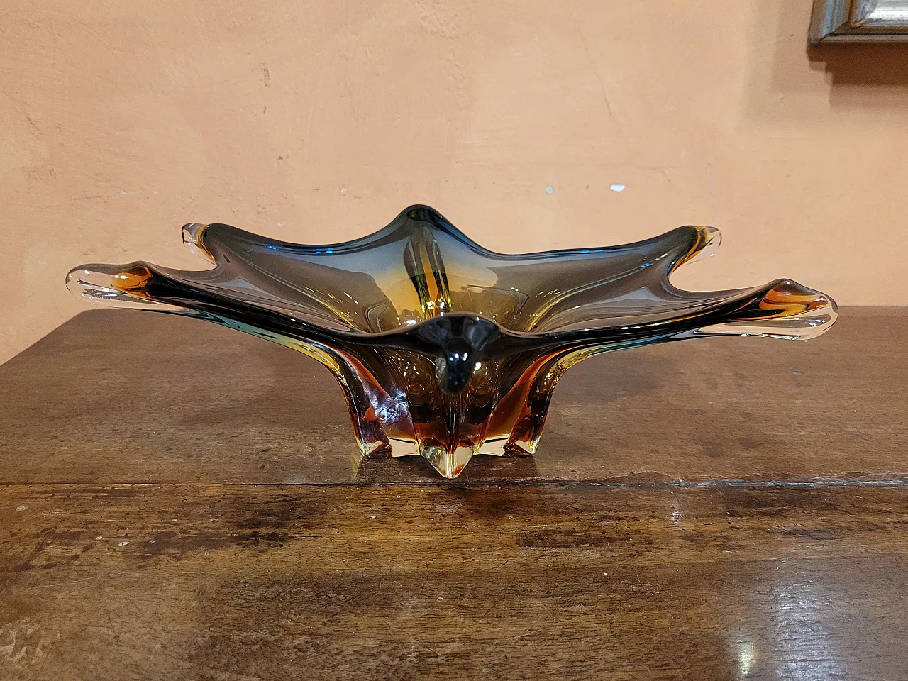 Centrotavola a sei punte in vetro blu e ambra, Murano 4