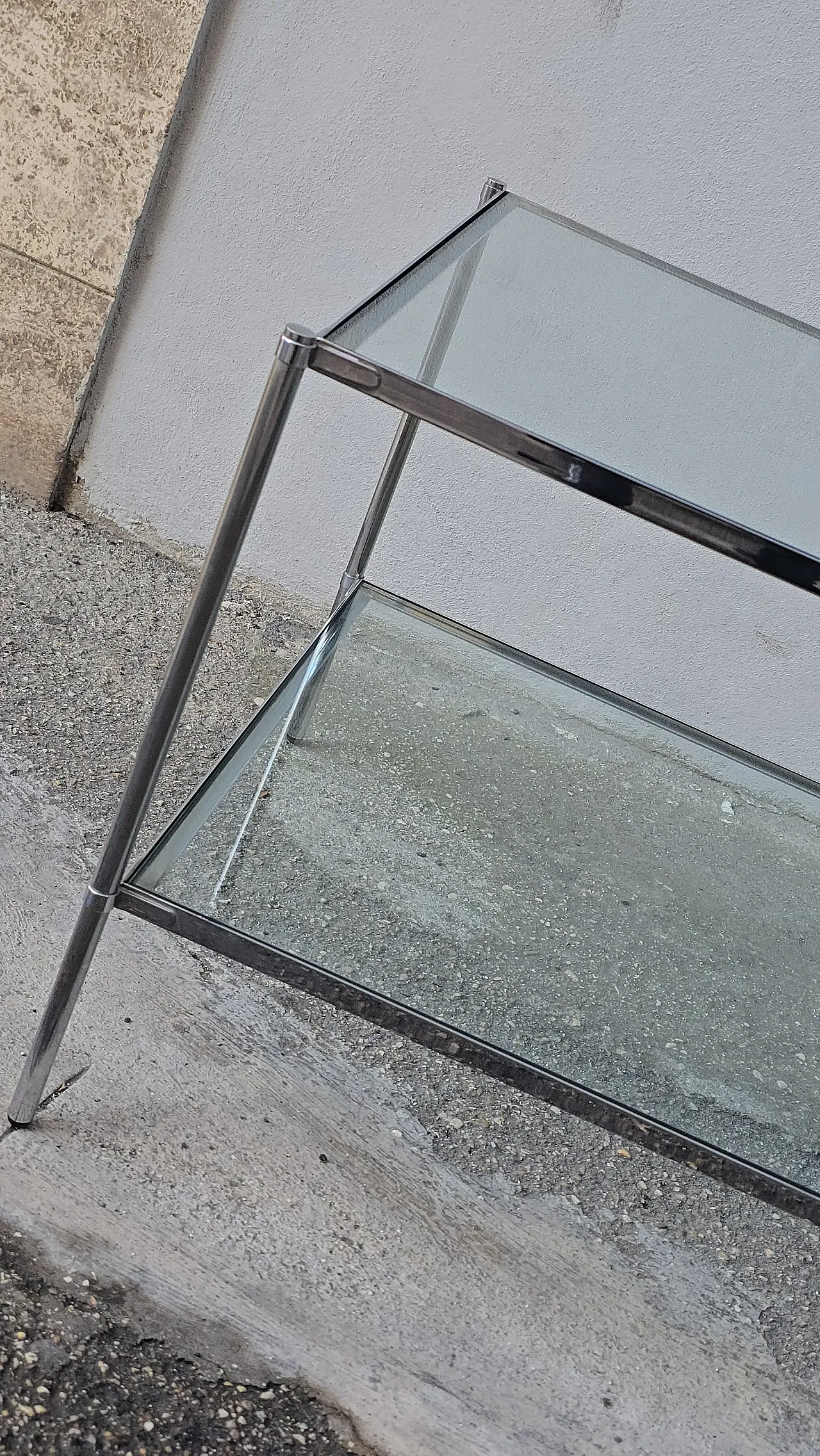 Coffee table model.  T12 Monte Carlo 4