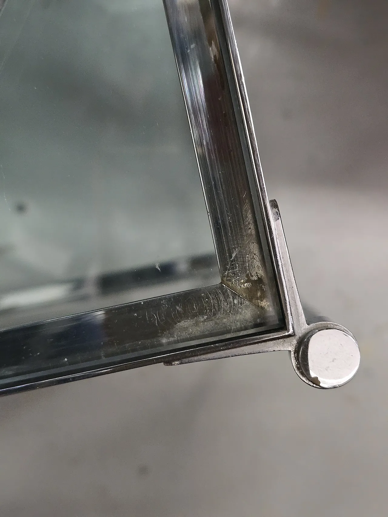 Coffee table model.  T12 Monte Carlo 7