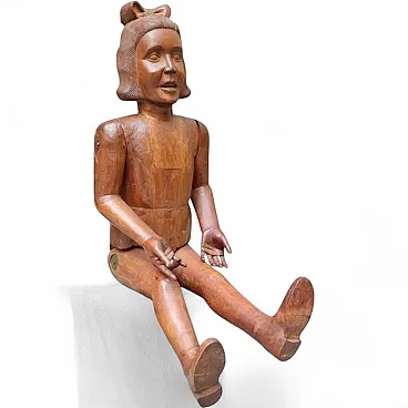 Wooden articulated theatrical mannequin, early 20th century