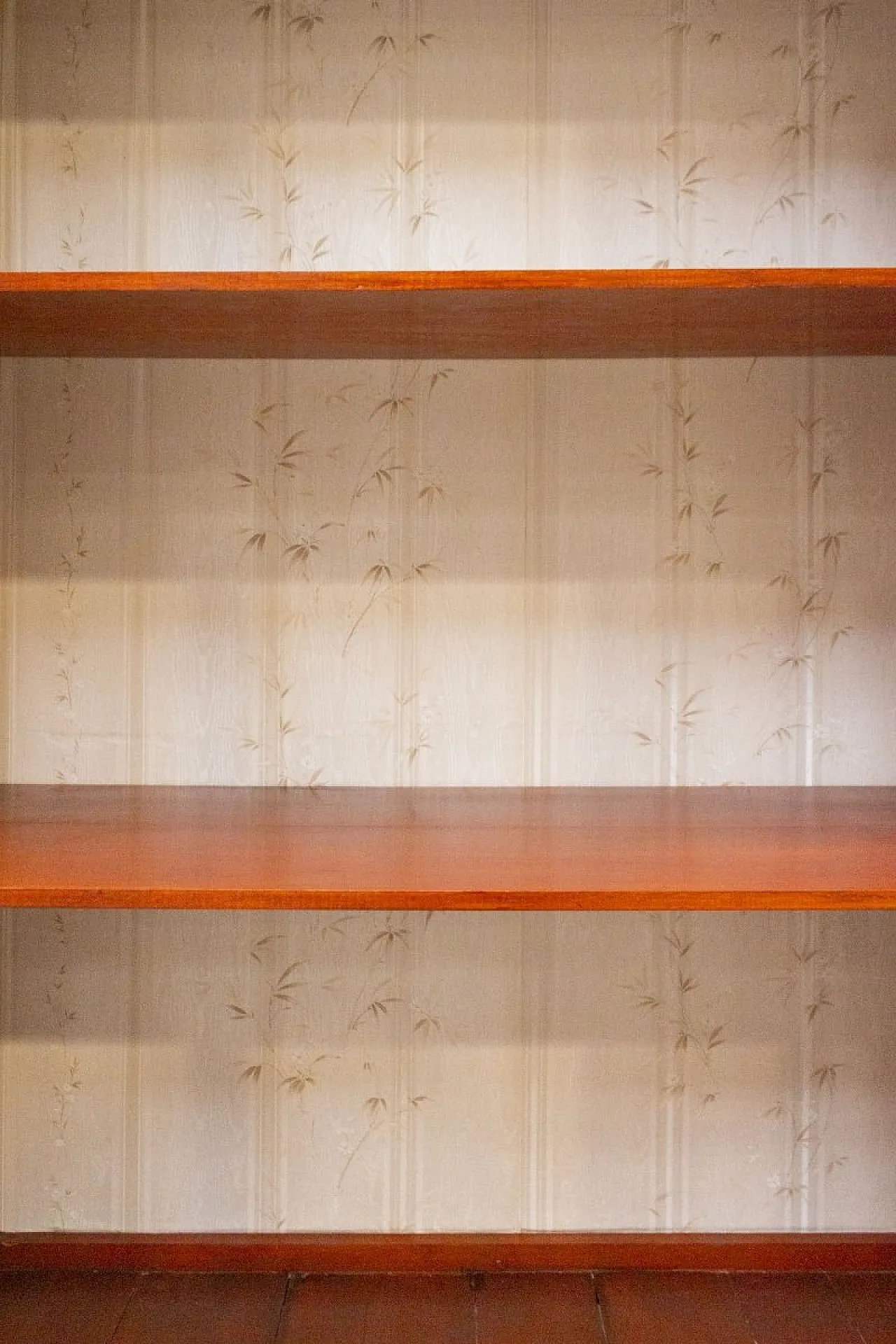 Handcrafted display cabinet in cherry wood, 1980s 5