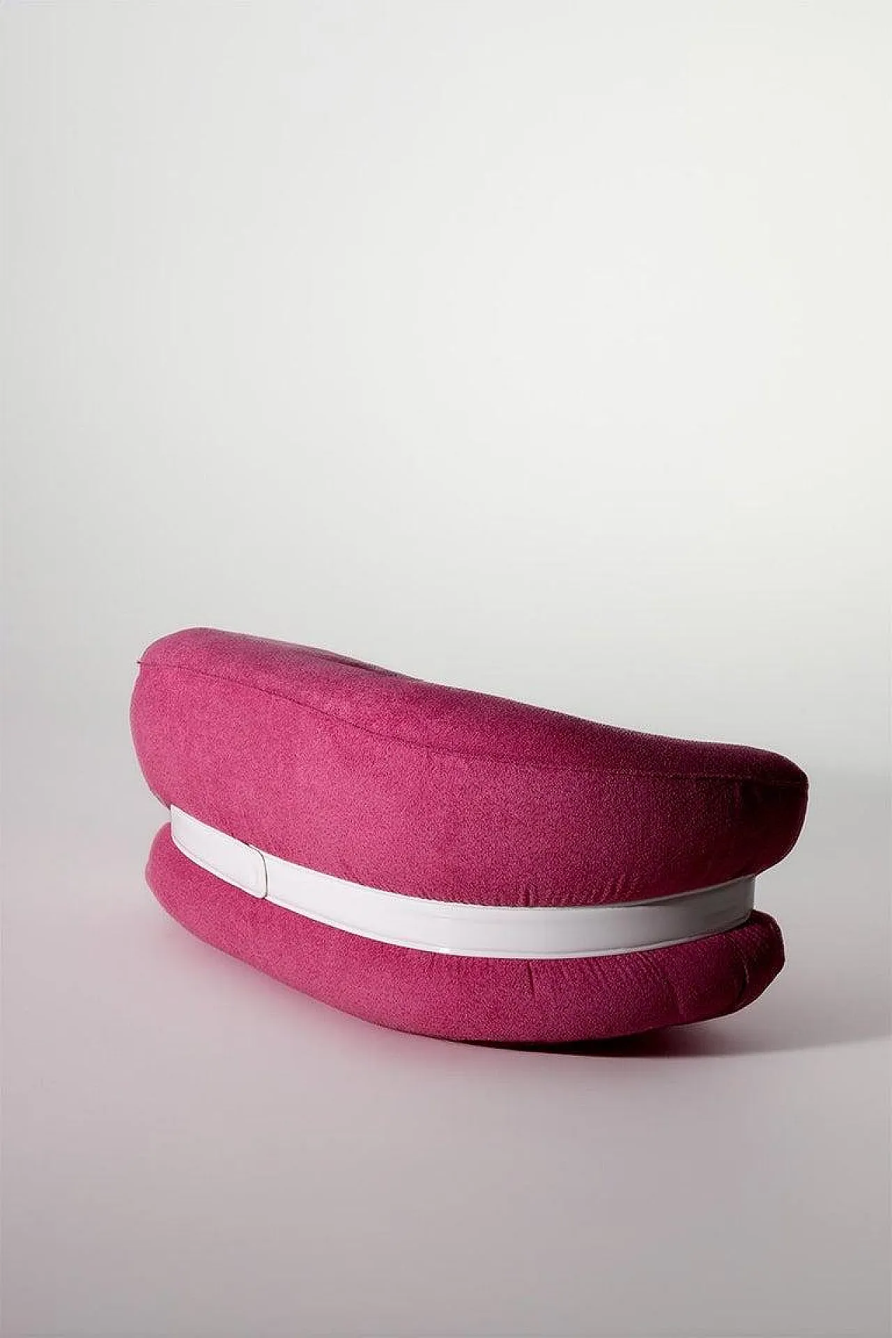 Fluide sofa Premiere in pink bouclé by Adriano Piazzesi, 1970s 6