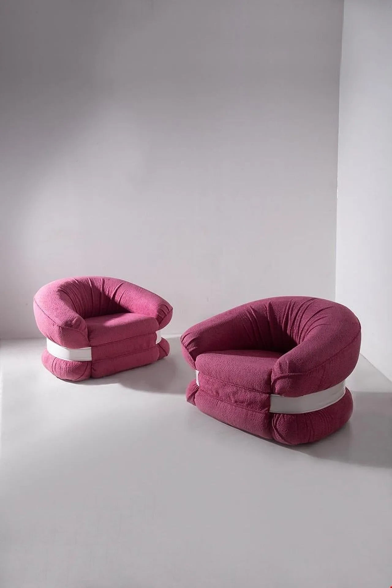 Pair of armchairs Premiere by Adriano Piazzesi in pink bouclé, 1970s 3
