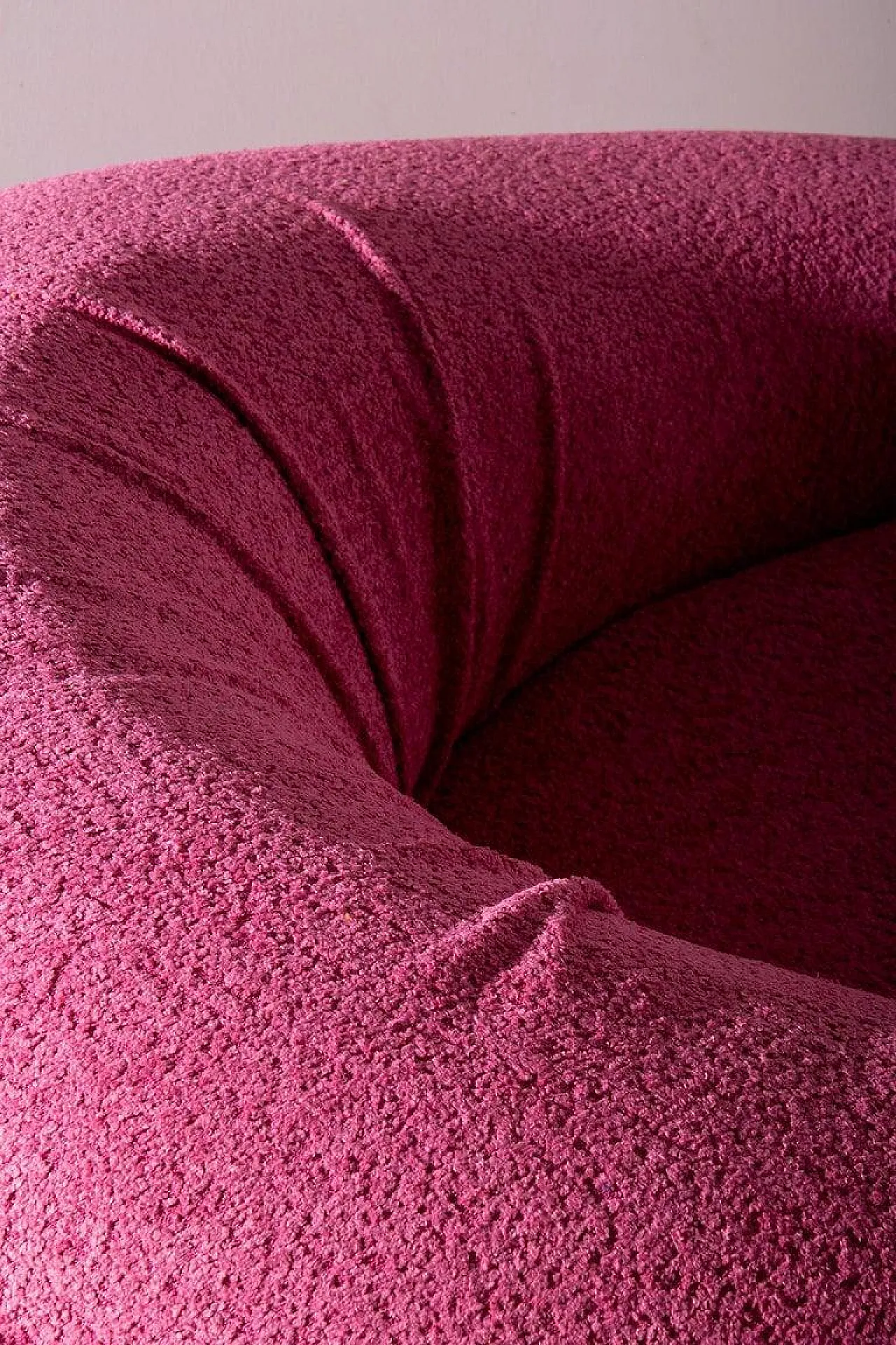 Pair of armchairs Premiere by Adriano Piazzesi in pink bouclé, 1970s 8