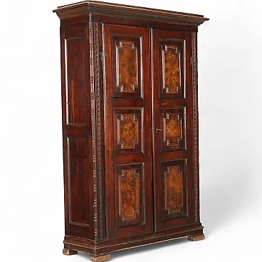 Armadio in noce, metà '800