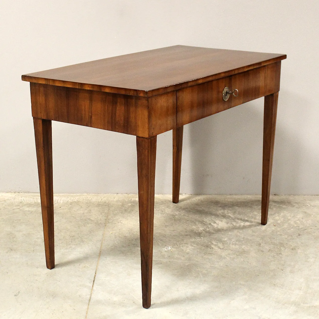 Direttorio console writing table in 19th century Italian walnut 4