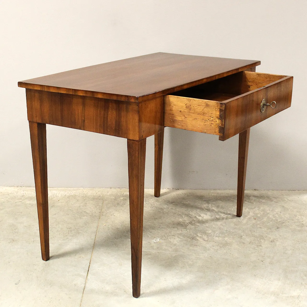 Direttorio console writing table in 19th century Italian walnut 6