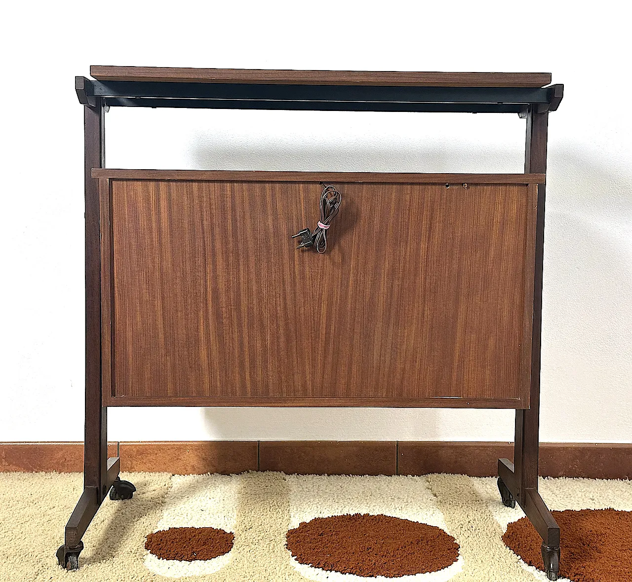 Mobile Bar Carrello, anni '60 11