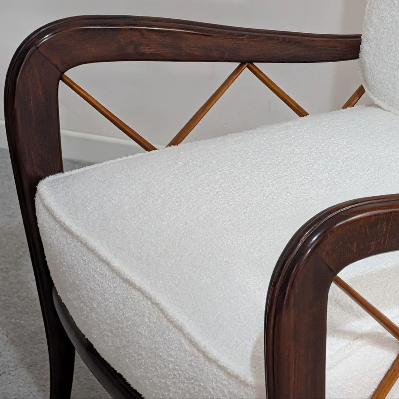 Pair of walnut and maple armchairs Paolo Buffa style, 1940s 4