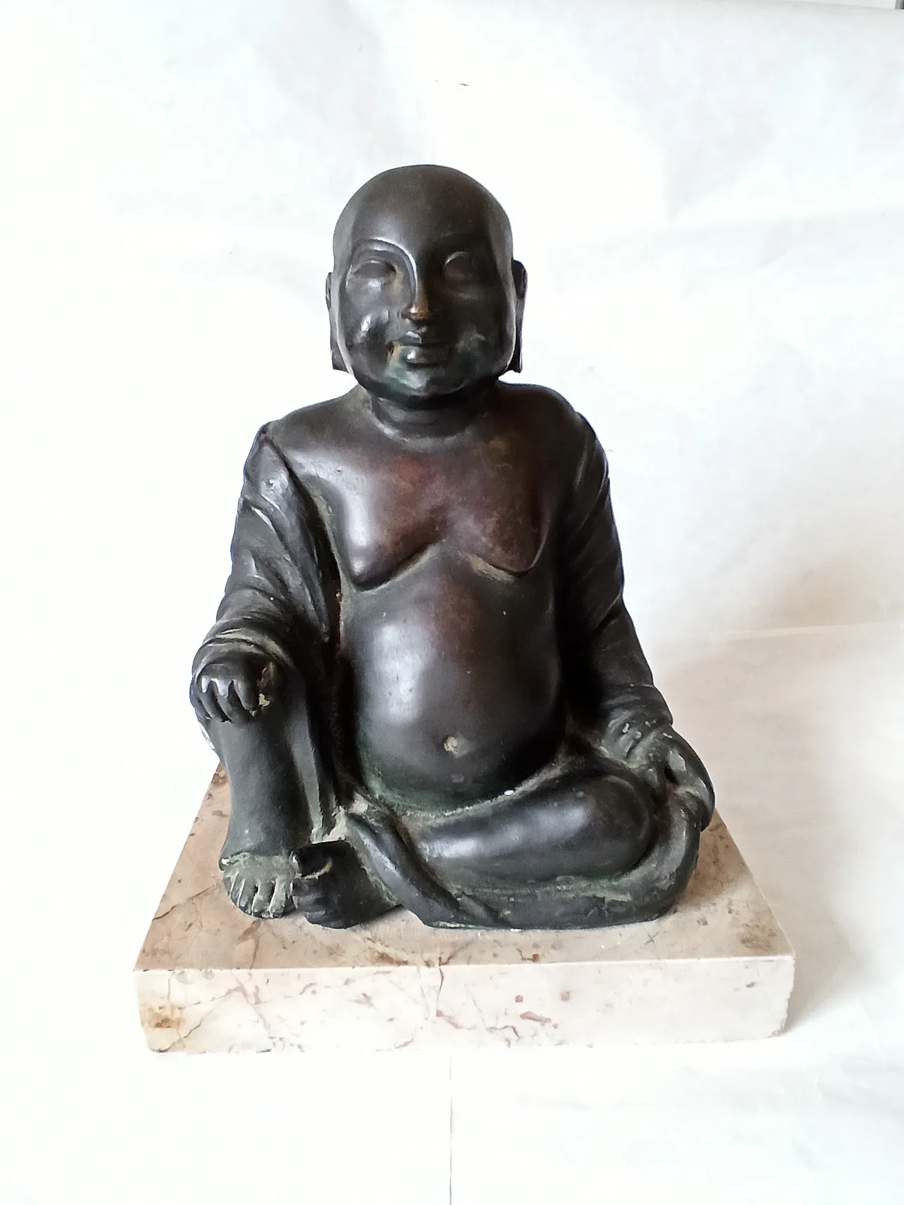 Scultura Buddha seduto in bronzo con base in marmo, '800 1