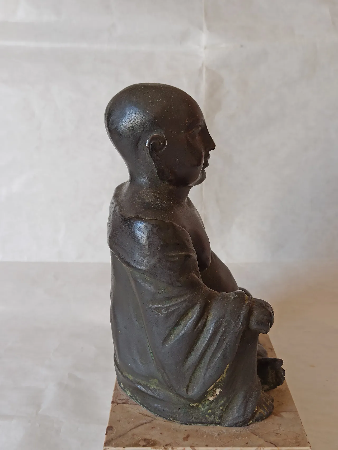 Scultura Buddha seduto in bronzo con base in marmo, '800 12