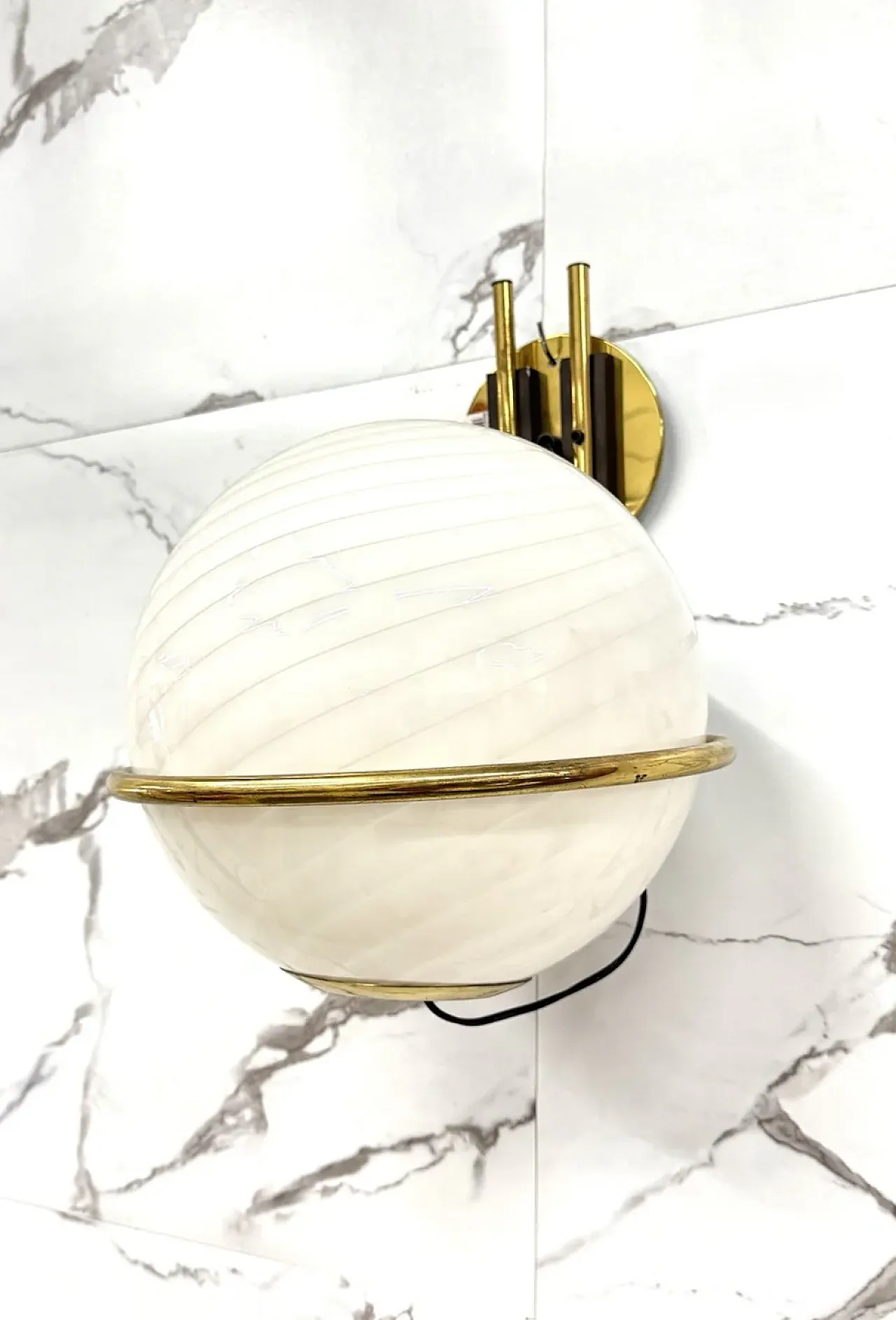 Wall lamp in brass and Murano glass, 1970s 5