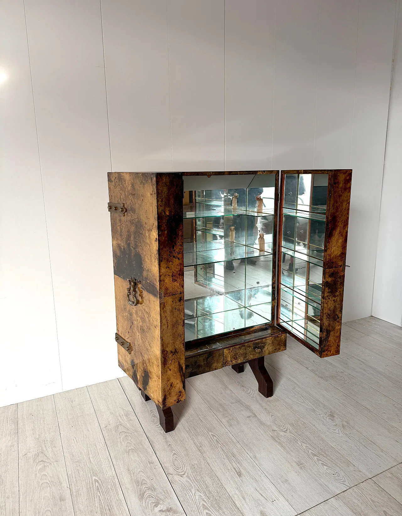 Parchment bar furniture by Aldo Tura, 1950s 6