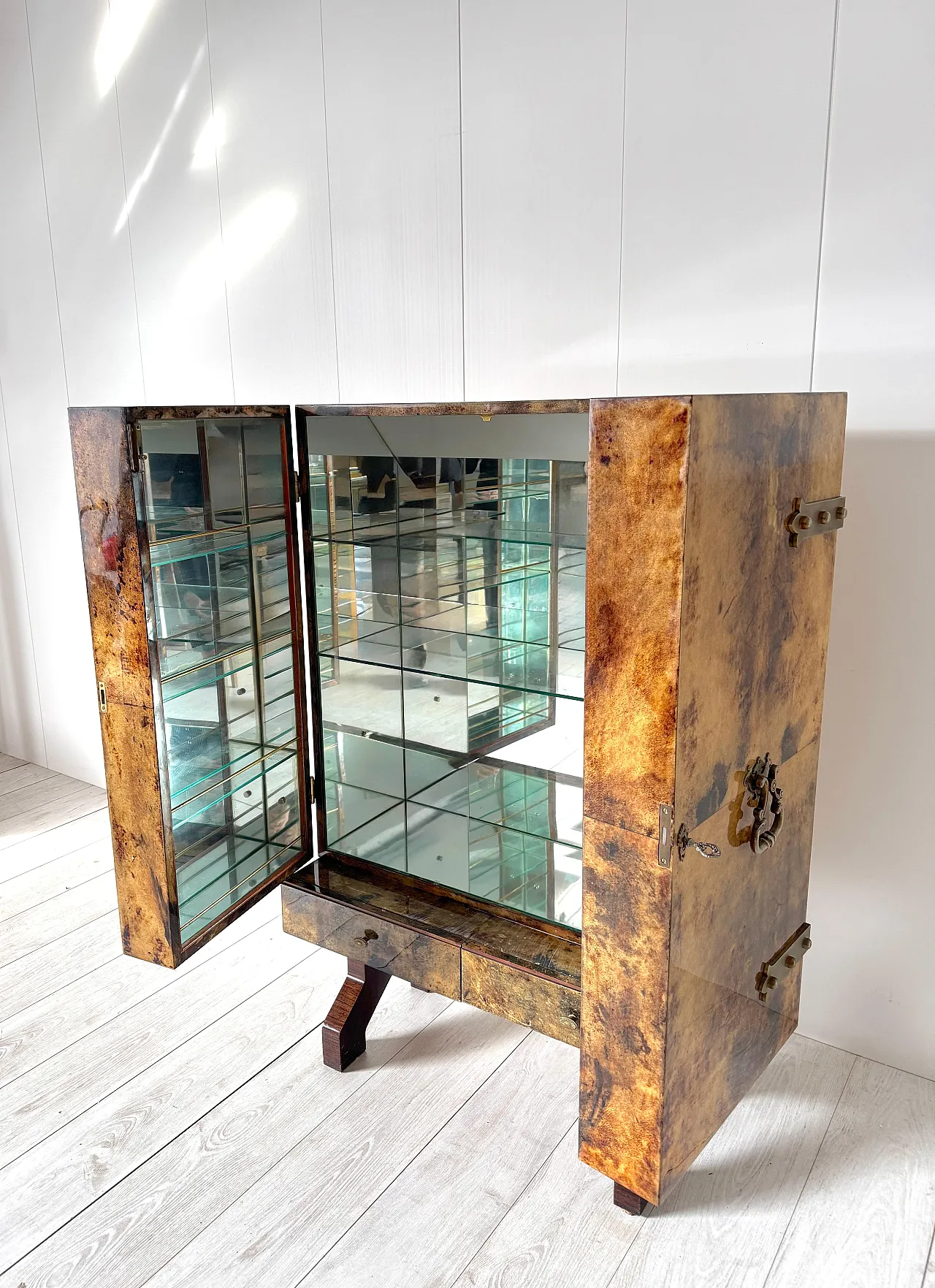 Parchment bar furniture by Aldo Tura, 1950s 7