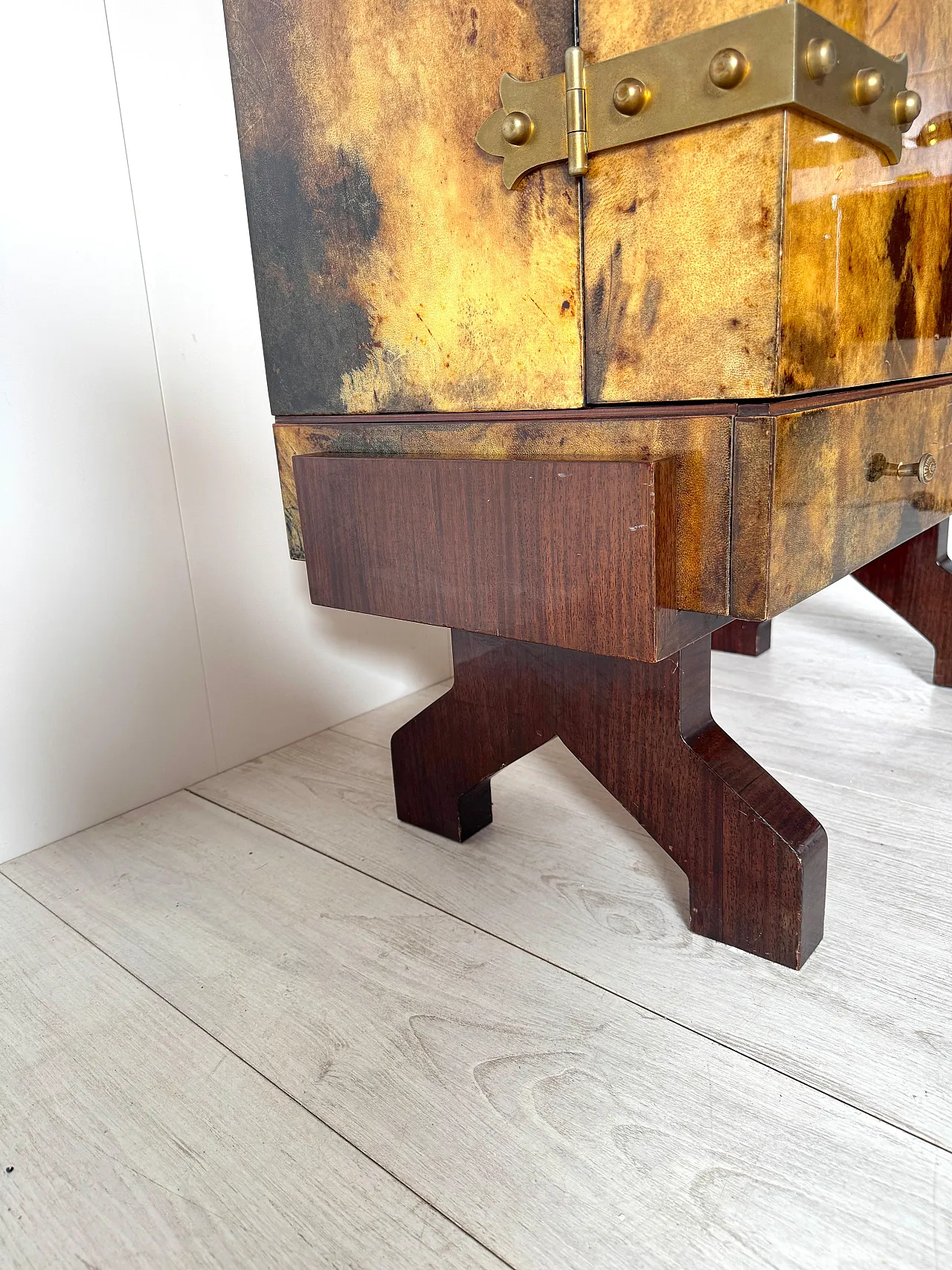 Parchment bar furniture by Aldo Tura, 1950s 15