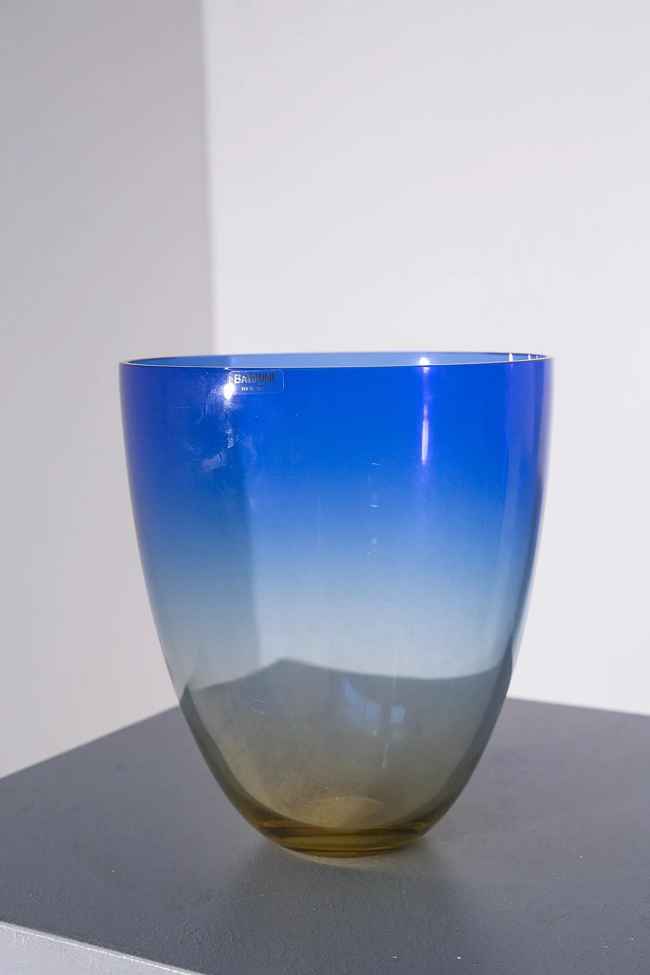 Large blue Murano vase by Alfredo Barbini, late 20th century 3