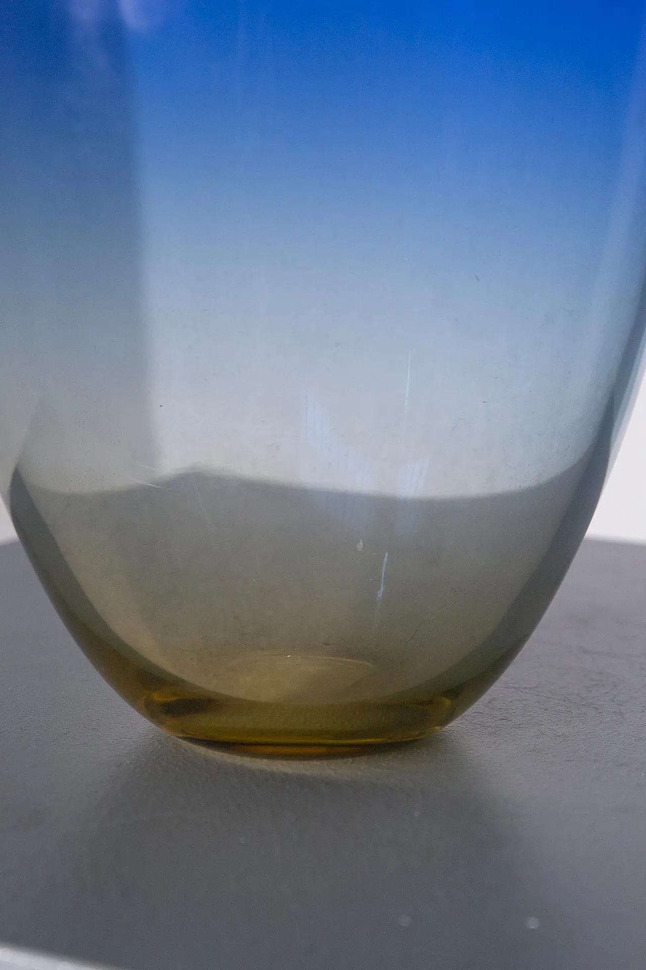 Large blue Murano vase by Alfredo Barbini, late 20th century 6