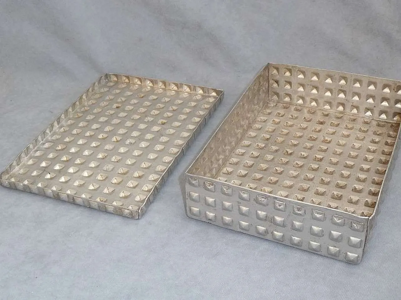 Art Nouveau Aluminium Bonbon Box, Josef Hoffmann Design, 1910s 4