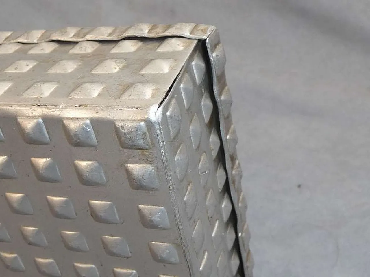 Art Nouveau Aluminium Bonbon Box, Josef Hoffmann Design, 1910s 10