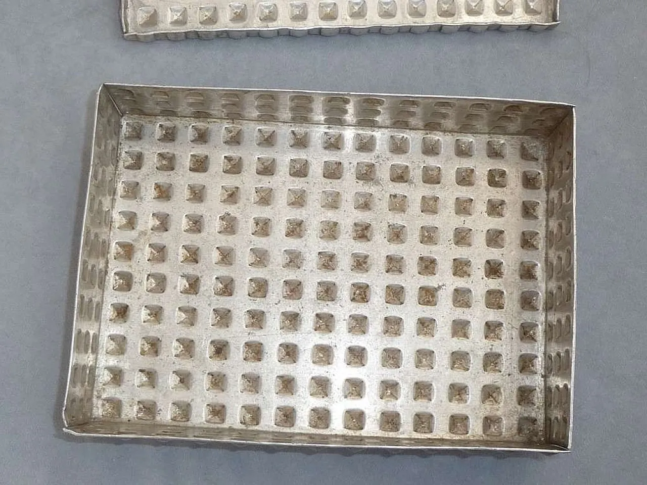 Art Nouveau Aluminium Bonbon Box, Josef Hoffmann Design, 1910s 12