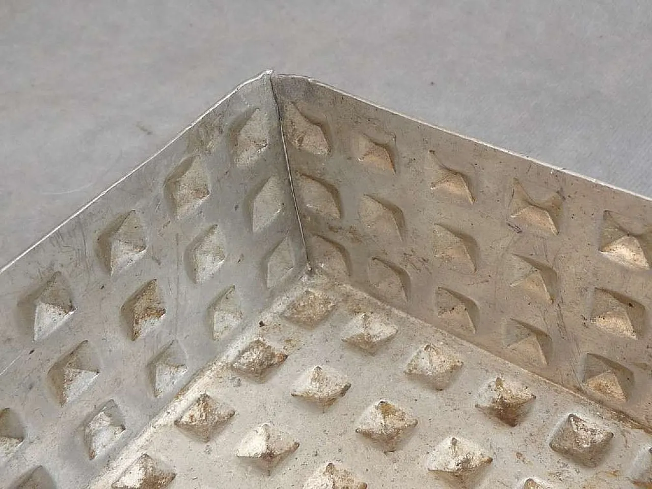 Art Nouveau Aluminium Bonbon Box, Josef Hoffmann Design, 1910s 14