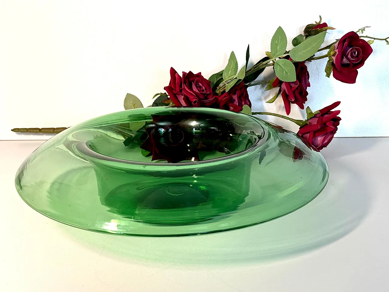Hand-blown green glass centerpiece bowl, Empoli, Italy, 1970s 2