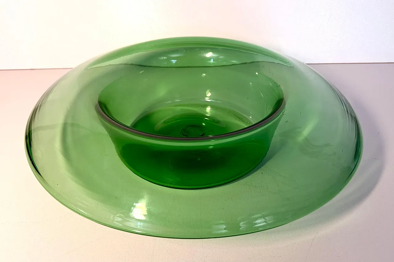 Hand-blown green glass centerpiece bowl, Empoli, Italy, 1970s 3