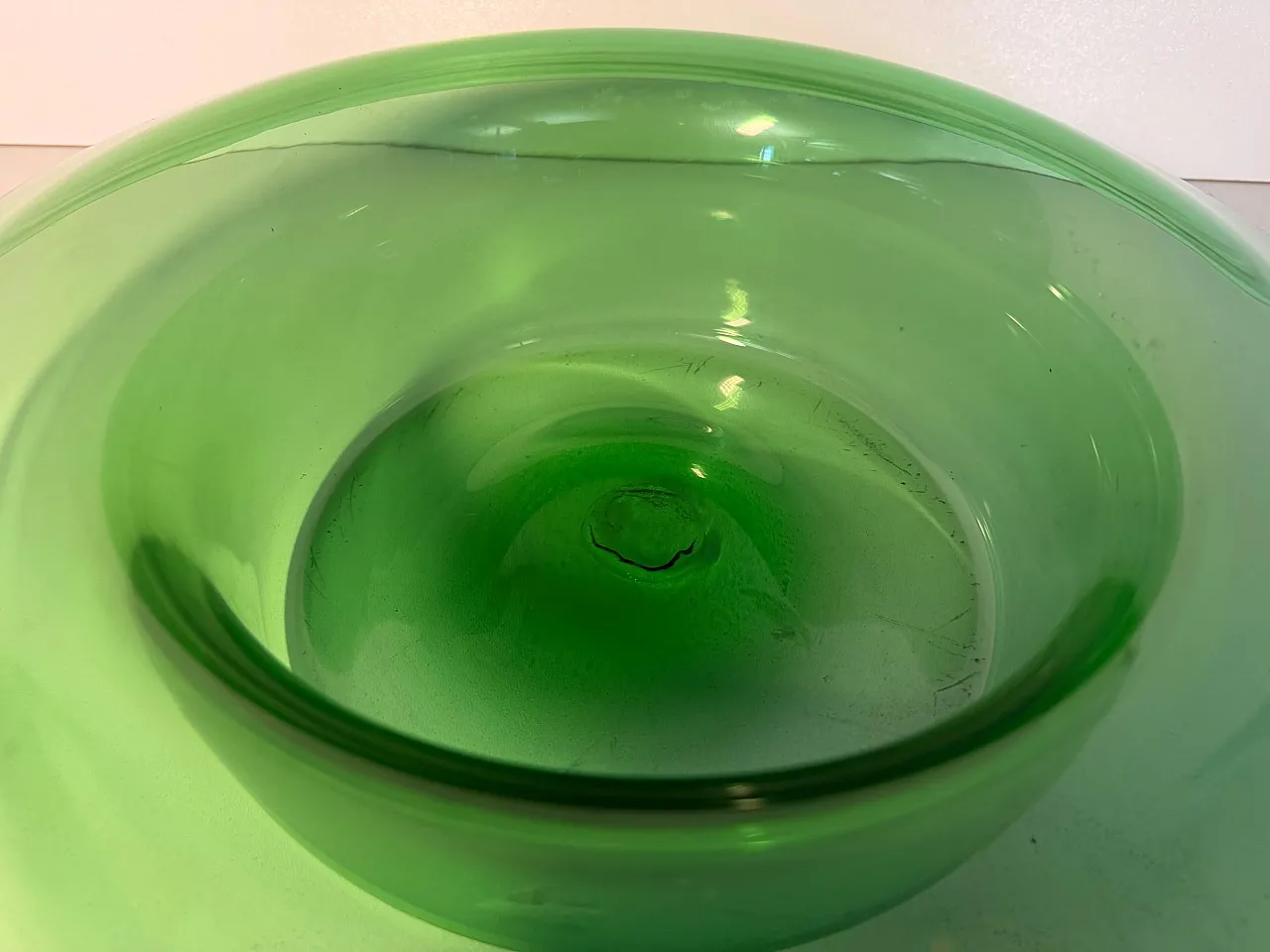 Hand-blown green glass centerpiece bowl, Empoli, Italy, 1970s 7