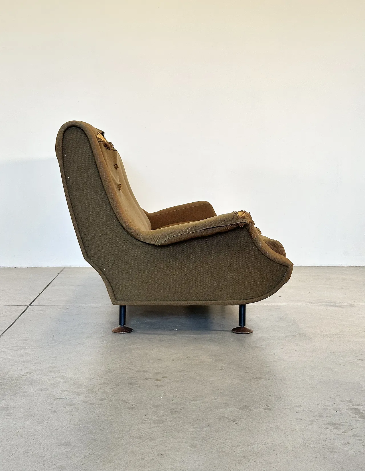 Regent model sofa by Marco Zanuso for Arflex in the 1950s 7