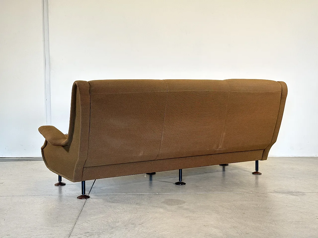 Regent model sofa by Marco Zanuso for Arflex in the 1950s 9