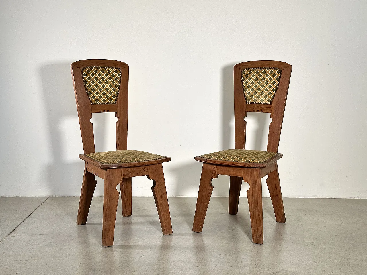 Pair of larch wood chairs, 1930s 1