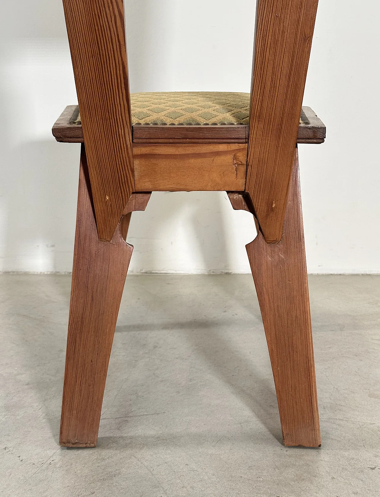 Pair of larch wood chairs, 1930s 19