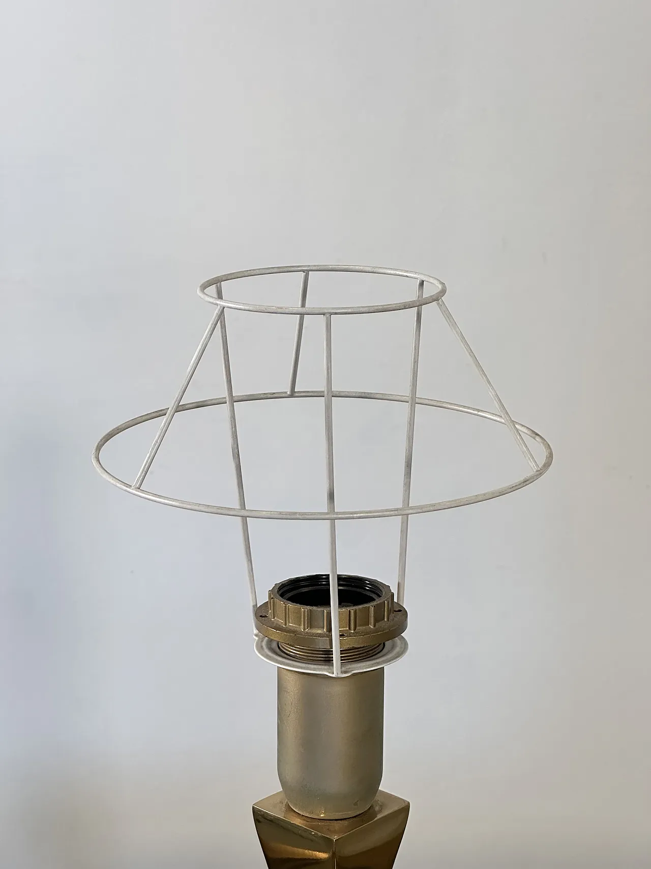 1970s brass table lamp 4